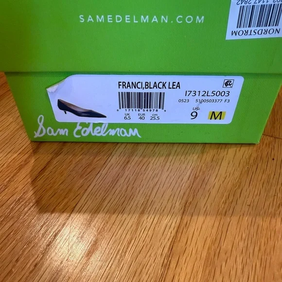 Sam Edelman Kitten Heel Pumps - Picture 5 of 5